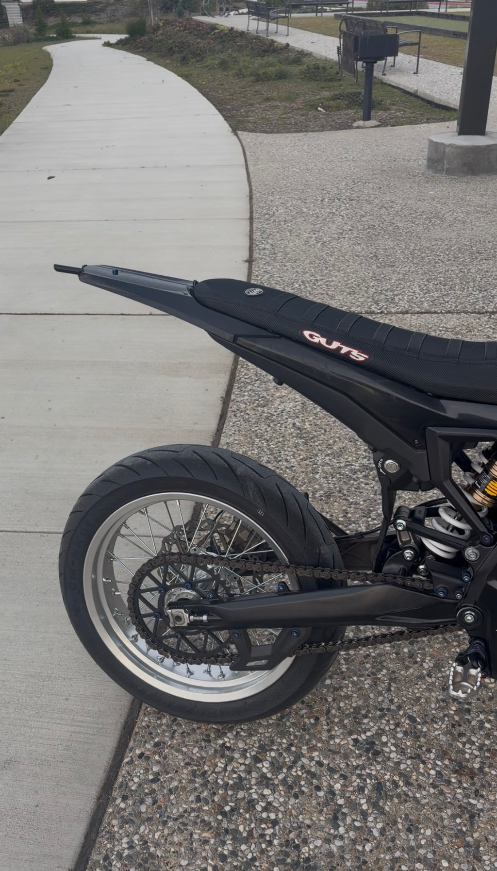 17" chrome supermoto ultra bee kit